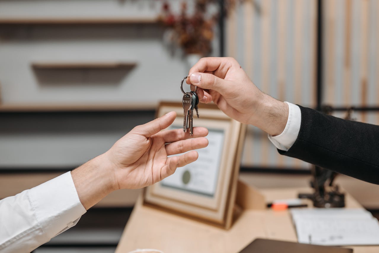 Een verhuurd huis verkopen: dit moet je weten